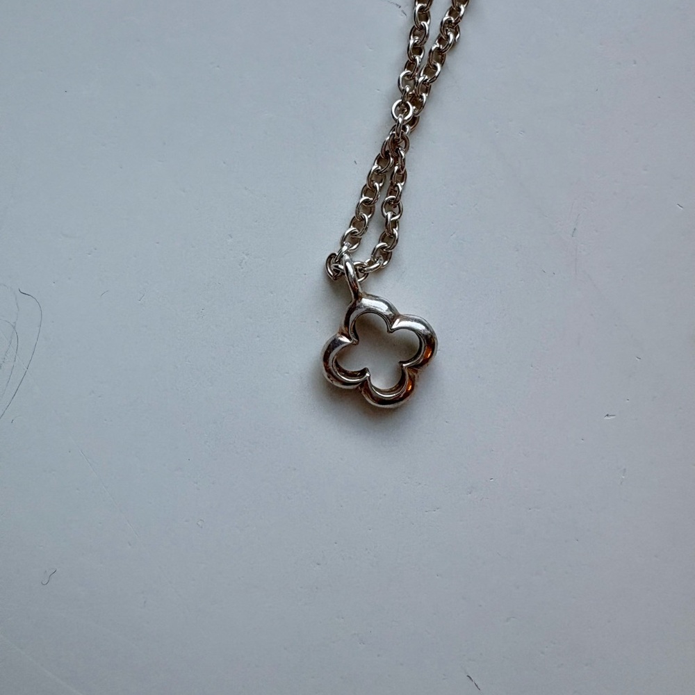 Silver Clover Pendant Necklace